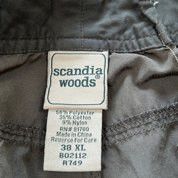 5/$25🦋 Scandia Woods hiking shorts, XL.  Olive green.  Altered in waistband. - Picture 2 of 11